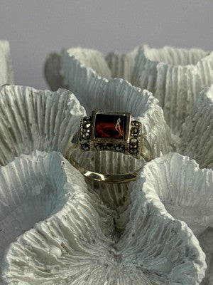 925 Sterling Silver Amber & Marcasite Ring Size 6.5