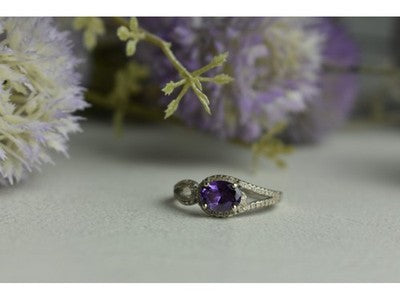 925 Sterling Silver Amethyst & CZ Ring Size 8