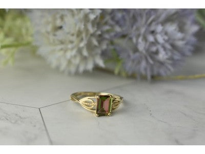 925 Sterling Silver Spinel Ring Size 6.5