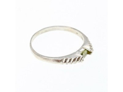 925 Sterling Silver Peridot Ring Size 10.25