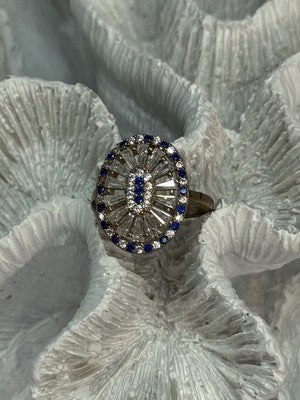 Beautiful 925 Sterling Silver CZ Ring Size 7.5