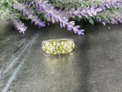 925 Sterling Silver Chrysolite Ring Size 9.5