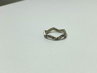 Vintage 925 Sterling Silver Ring Size 8