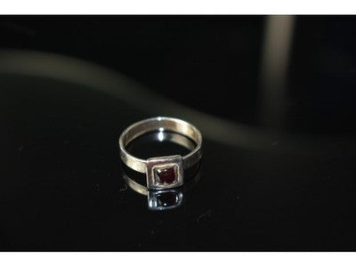 925 Sterling Silver Almandine Ring Size 6.5