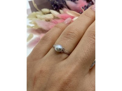 925 Sterling Silver Pearl Classic Ring Size 6.5