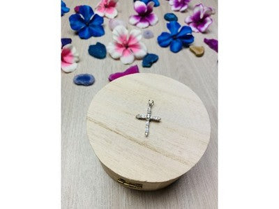 925 Sterling Silver CZ Cross Pendant