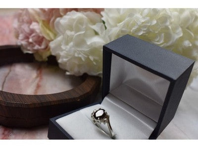 925 Sterling Silver Garnet & CZ Ring Size 6