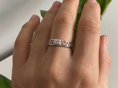 925 Sterling Silver CZ Band Ring Size 8