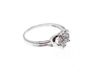 900 Platinum Sapphires "Heart" Ring Size 7
