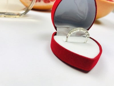 925 Sterling Silver CZ Ring Size 6.5