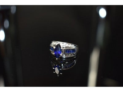 925 Sterling Silver London Blue & White Topaz Ring Size 6.5