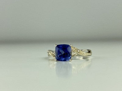 925 Sterling Silver Iolite & CZ Ring Size 6.75