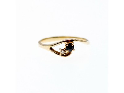 10K Yellow Gold Sapphire & Diamond Ring Size 7