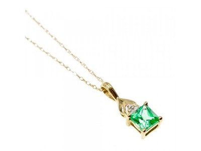 10K Yellow Gold Tsavorite & Diamonds Chain With Pendant