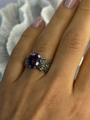 925 Sterling Silver Amethyst & Marcasite Ring Size 7