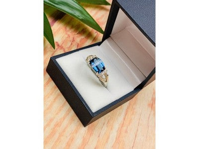925 Sterling Silver Spinel & CZ Ring Size 9
