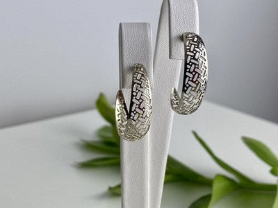 Classic Openwork Stud Earrings