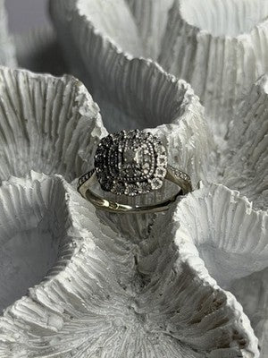 925 Sterling Silver White Topaz Ring Size 5