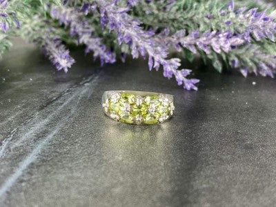 925 Sterling Silver Chrysolite Ring Size 9.5