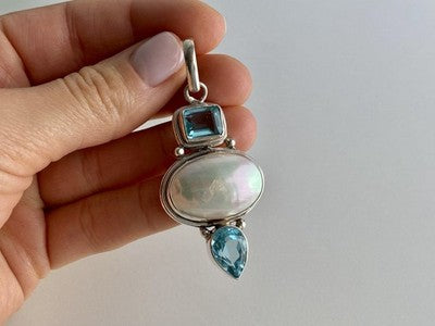925 Sterling Silver Mother OF Pearl & Topaz Pendant