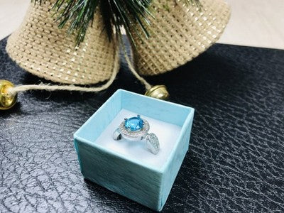 925 Sterling Silver Blue Topaz Ring Size 8