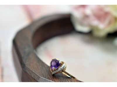 10K Yellow Gold Amethyst & Diamond Ring Size 7.25