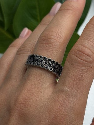 Vintage 925 Sterling Silver Black Spinel Band Ring Size 9