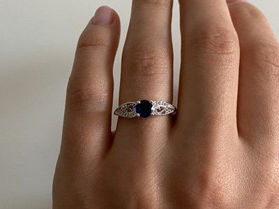 925 Sterling Silver Blue & White CZ Ring Size 7