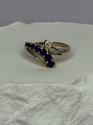 10K Yellow Gold Blue Topaz & White Topaz Ring Size 8