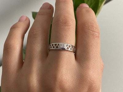 925 Sterling Silver CZ Band Ring Size 8