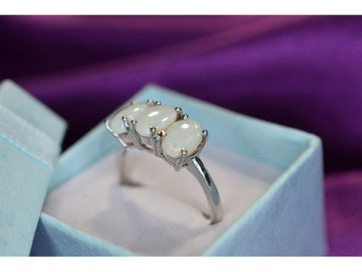 925 Sterling Silver Opal Ring Size 9