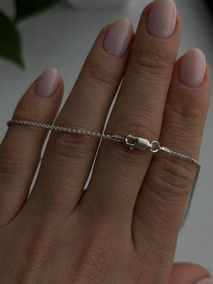 Italy 925 Sterling Silver Chain Length 22 in