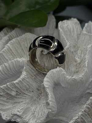 Elegant 925 Sterling Silver Black Onyx Ring Size 8.5