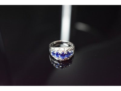 925 Sterling Silver Blue Topaz Ring Size 7.5