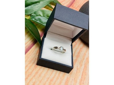925 Sterling Silver Blue Spinel Classic Ring Size 8