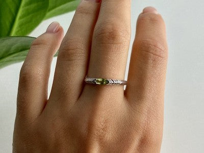 925 Sterling Silver Peridot Ring Size 10.25