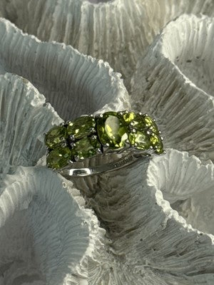 925 Sterling Silver Peridot Ring Size 8