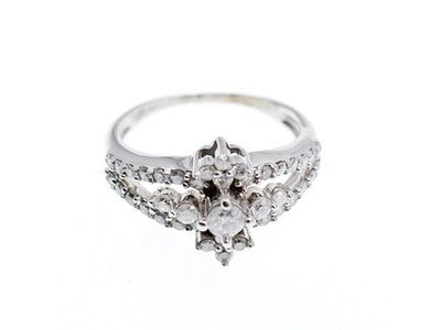 14K White Gold Diamonds Ring Size 6.5