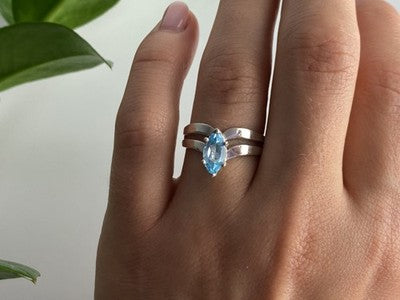 925 Sterling Silver Paraiba Tourmaline Ring Size 8