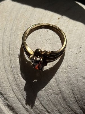 Elegant 10K Yellow Gold Garnet & Diamond Ring Size 6