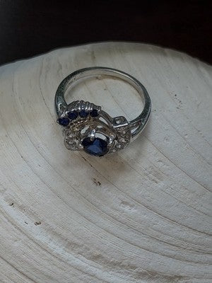 10K White Gold Blue & White Sapphire Cocktail Floral Ring Size 6.5