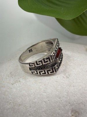 Men's  925 Sterling Silver Garnet & Marcasite Ring Size 10