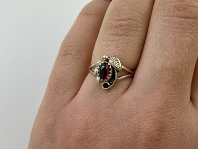 Vintage 925 Sterling Silver Garnet Pyrope Ring Size 6.5