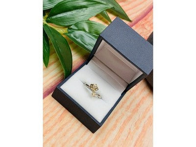 925 Sterling Silver CZ "Crown" Ring Size 6.5