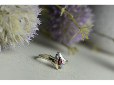 925 Sterling Silver Pink Spinel & Topaz Ring Size 7