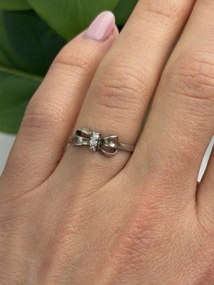 925 Sterling Silver Bow Cz Ring Size 8