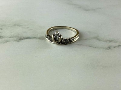 925 Sterling Silver White CZ Ring Size 5.5
