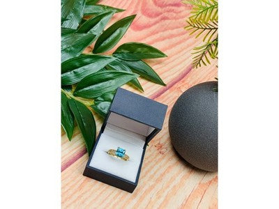 925 Sterling Silver Gold Plated Blue Topaz Ring Size 8