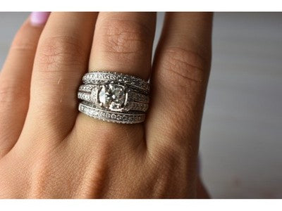 14K White Gold Diamonds Exclusive Triple Ring Size 7.25