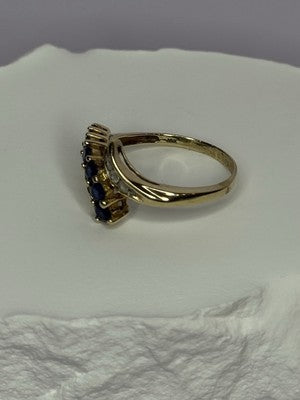 10K Yellow Gold Blue Topaz & White Topaz Ring Size 8